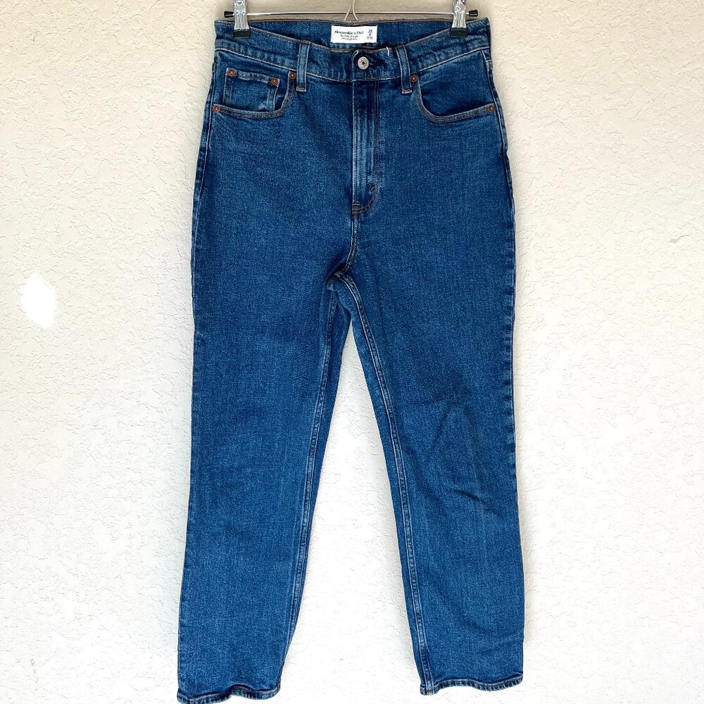 Abercrombie & Fitch Women's Ultra High Rise Ankle Straight Jean, Size 28